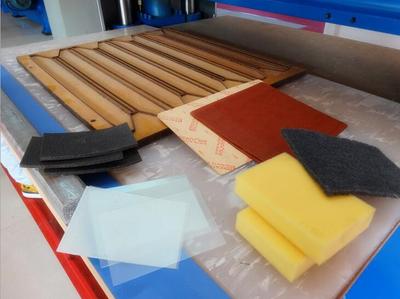 苏州鸿钢裁断机